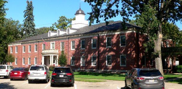 Hurley McDonald Hall from SW 1