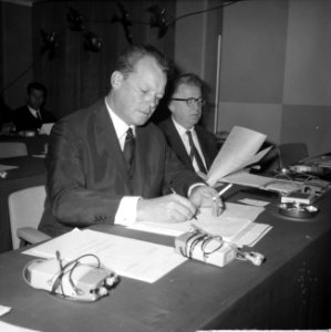 Het congres van de SAI te Amsterdam Willy Brandt, Bestanddeelnr 915-5107