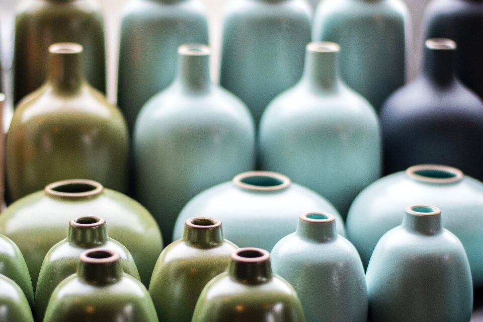 Vase display interior