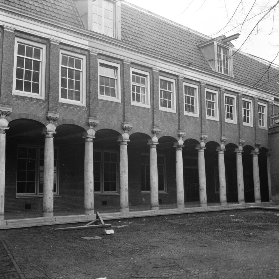 Het binnenplein, Bestanddeelnr 916-1425
