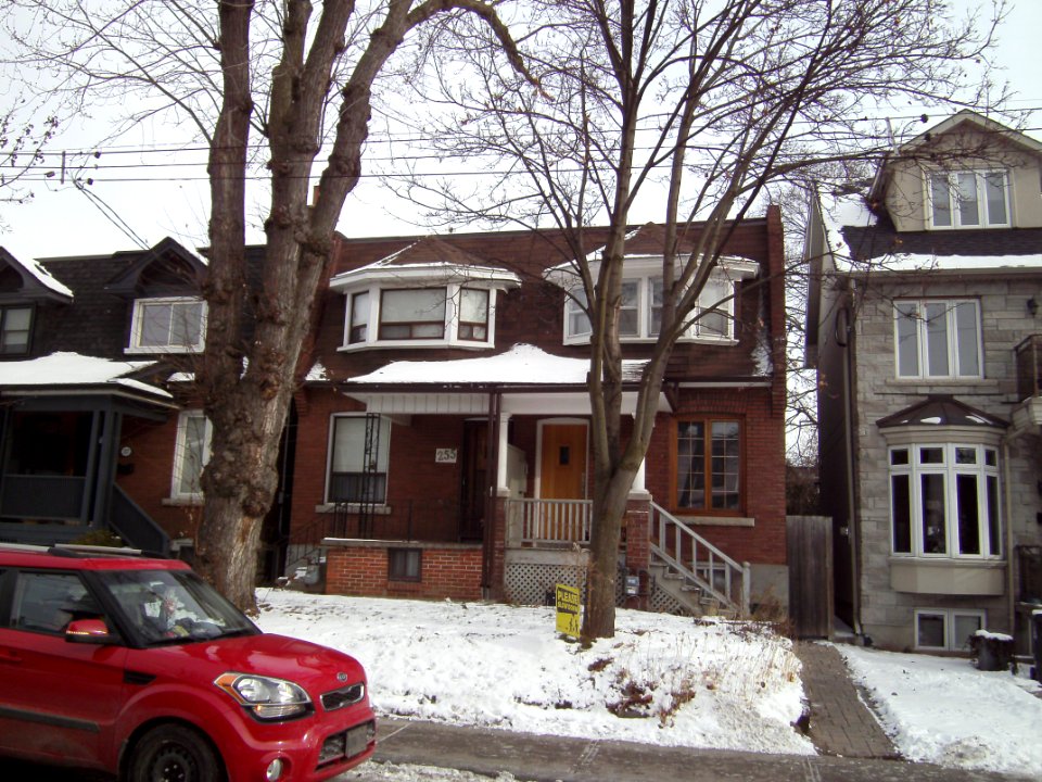 Howland 253 255