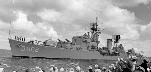 Hr. Ms. Jager Holland naar Chatham, Bestanddeelnr 920-3948crop