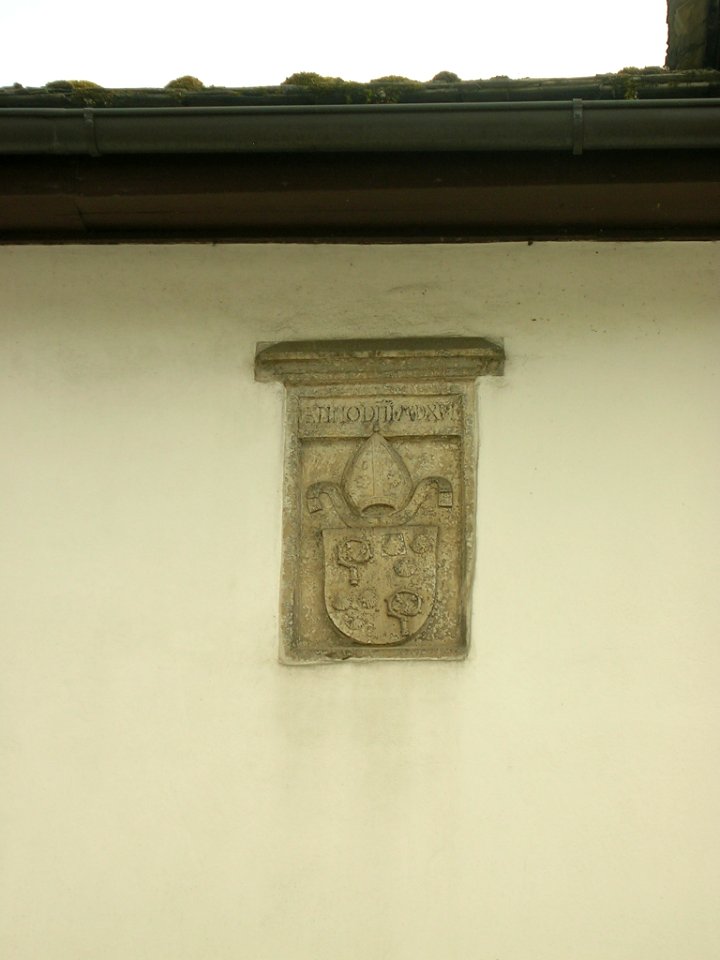 Hofmühl Eichstätt -Westflügel Wappenstein 1516