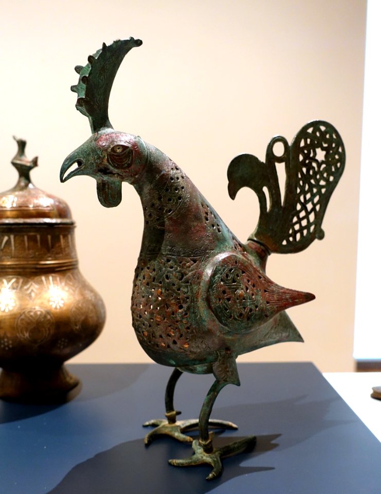 Incense burner in rooster form, eastern Iran, 11th century AD, copper inlaid bronze - Aga Khan Museum - Toronto, Canada - DSC06381
