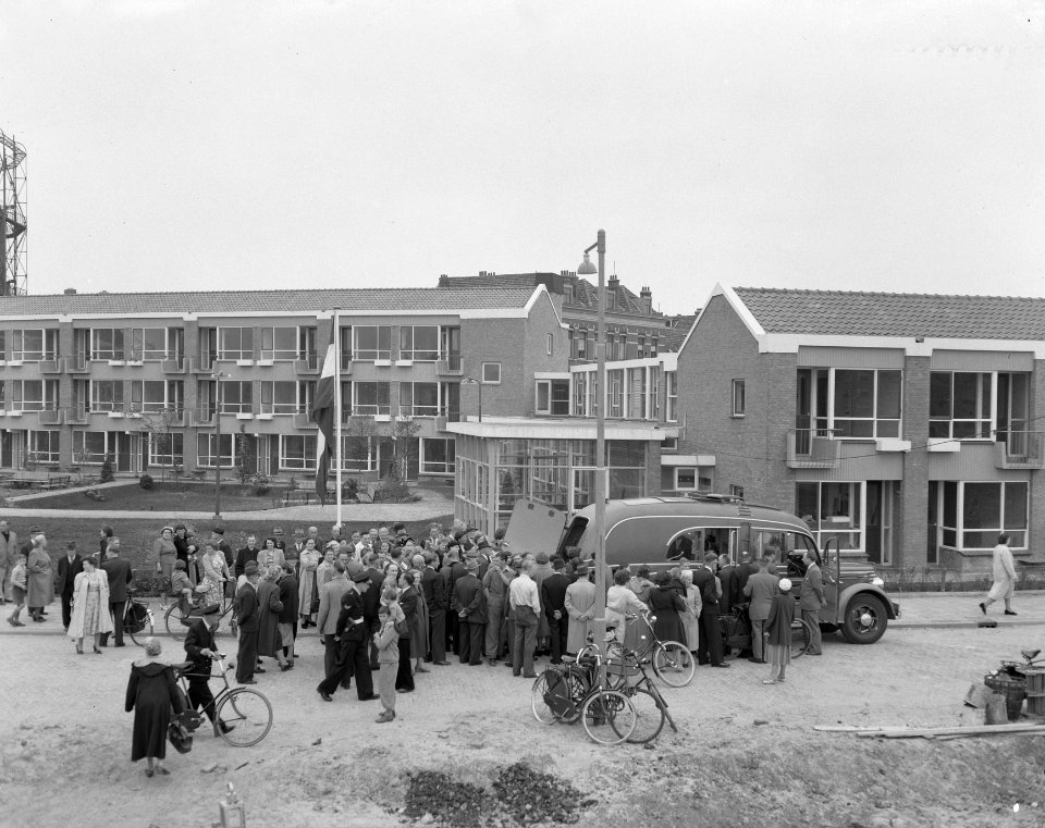 Hofje Gerrit de Koker dat opnieuw in gebruik is genomen, Bestanddeelnr 905-7325