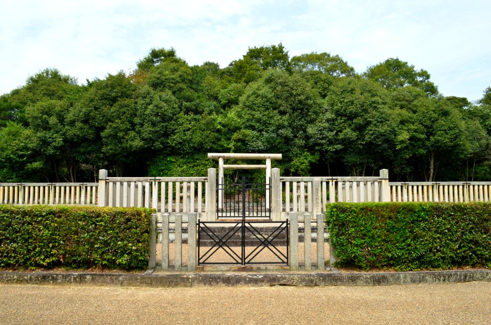 Hiokaryo Kofun haisho