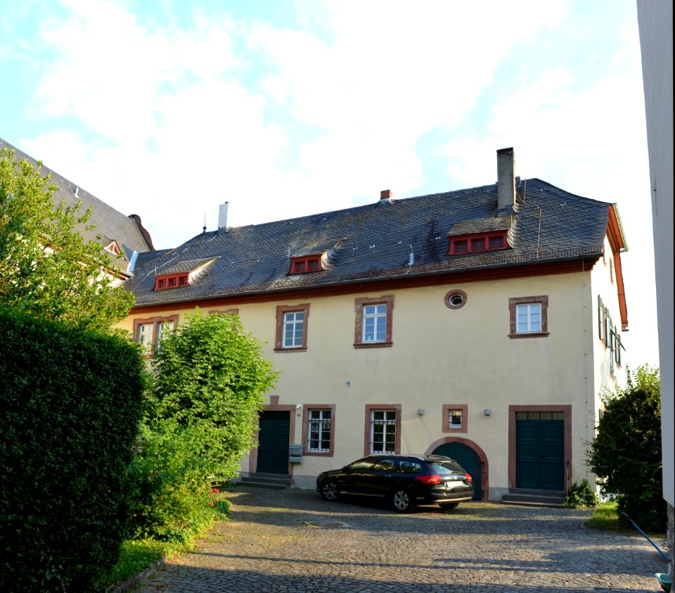 Hochheim, Kirchstraße 19