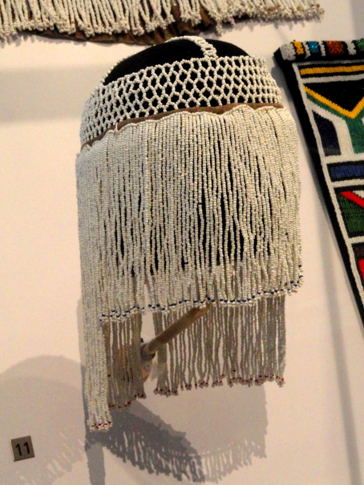 Isiyaya bridal veil, Ndebele, South Africa, 20th century - Royal Ontario Museum - DSC09563