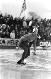 Internationale Schaatswedstrijden in ijsstadion Thialf te Heerenveen Stien Kaise, Bestanddeelnr 921-9629