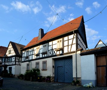 Hochheim, Kirchstraße 20