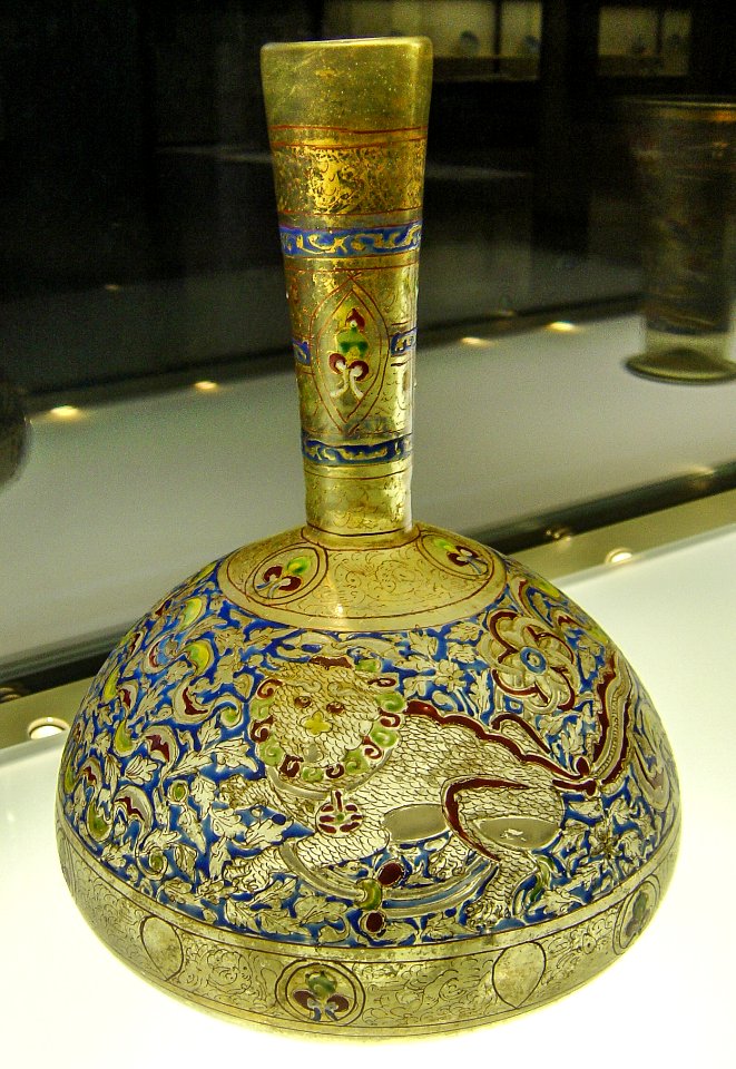 Islamic glassware, Gulbenkian Museum, 2006-01-05 Lisbon 04
