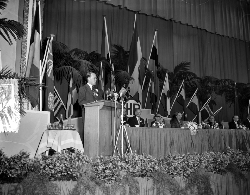 Internationaal Congres Menselijke Verhoudingen De Prins opent congres, Bestanddeelnr 907-9820
