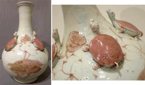 Joseon dynasty globular bottle with turtle design, Honolulu Museum of Art 4340
