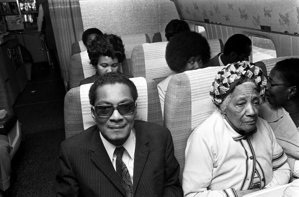 Jose T. A. Hing , actieleider comite Bijstand Suriname N vertrekt naar Suriname, Bestanddeelnr 926-2210