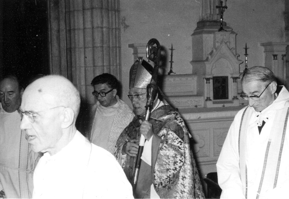 Joseph Wicquart, évêque de Coutances, visite Biville, juillet1978 (02)