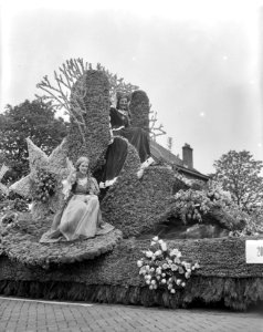 Jaarlijkse bloemencorso in de bollenstreek, Bestanddeelnr 910-3216