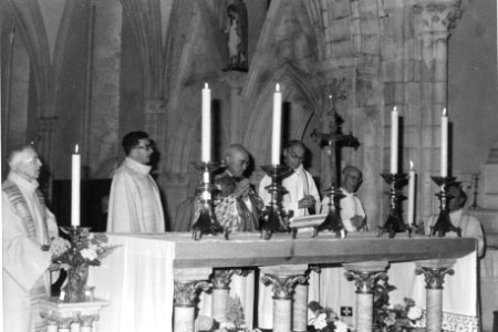 Joseph Wicquart, évêque de Coutances, visite Biville, juillet1978 (03)