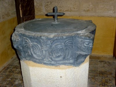 Jandun (Ardennes) église Notre-Dame, fonts baptismaux