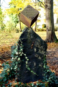 J. J. Schiller grave - Dom- und Magnifriedhof - Braunschweig, Germany - DSC04238