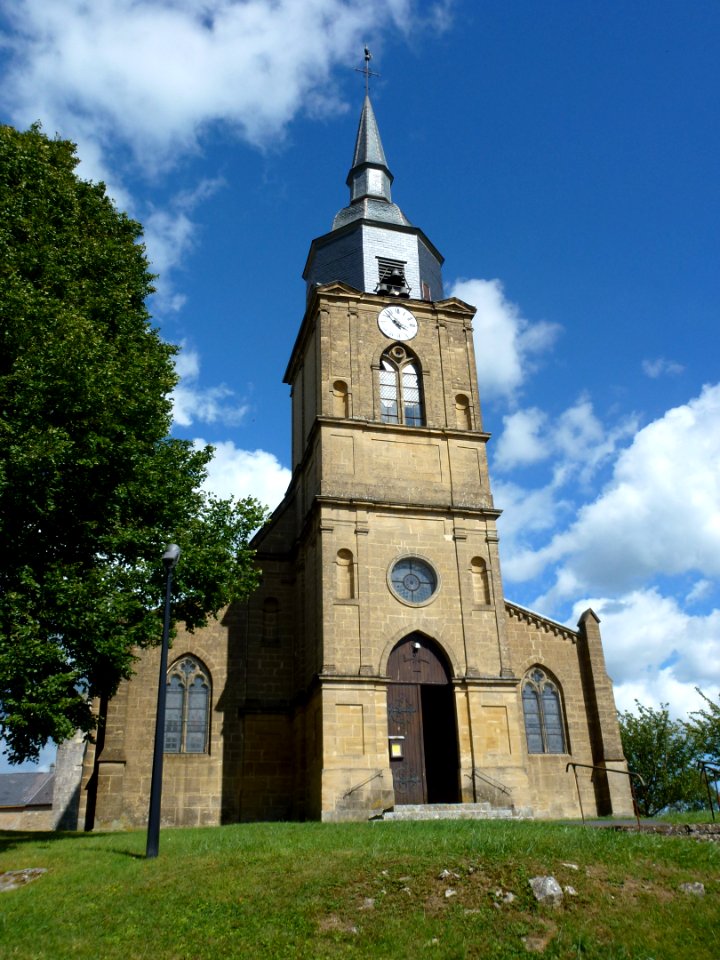 Jandun (Ardennes) église Notre-Dame, façade, tour