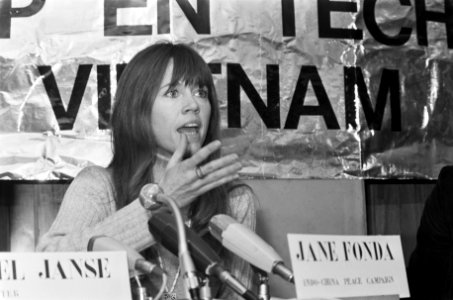Jane Fonda geeft persconferentie in TH in Delft voor Vietnamacties Jane Fonda t, Bestanddeelnr 927-6990
