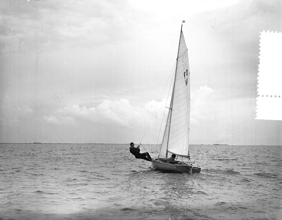 Internationale Hollandweek 1955, zeilen op IJsselmeer, Bestanddeelnr 907-2731