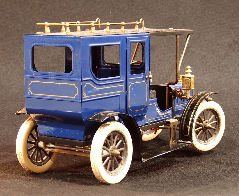 J. B. BALLOON TYRE TIN CAR pic3