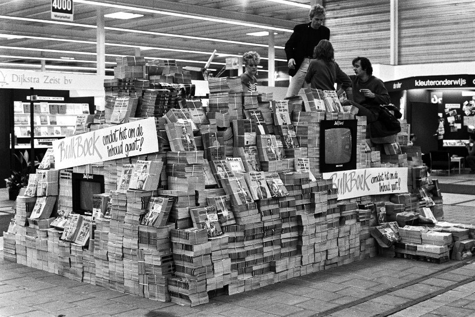 Grote stapel leerboeken, Bestanddeelnr 932-5541