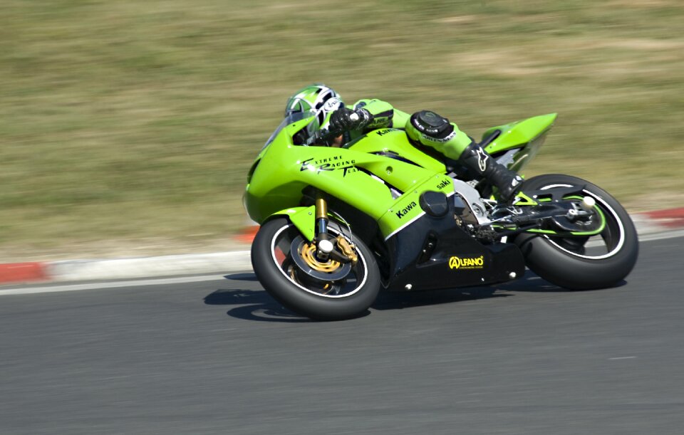 Kawasaki green turn