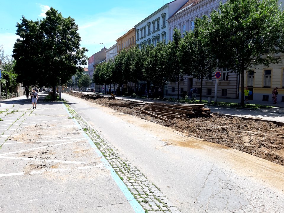 Grohova tramvajové kolejiště 20200701 125626
