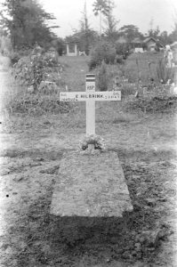 Graf van E. Hilbrink, soldaat regnr. 260814184. Overleden 23-11-1947, Bestanddeelnr 483-2-2