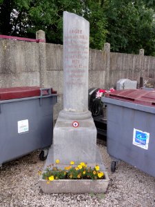 Grugies (Aisne) cimetière, tombe de guerre 1871