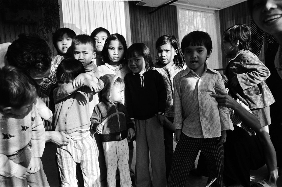 Groepje kinderen, Bestanddeelnr 930-5094