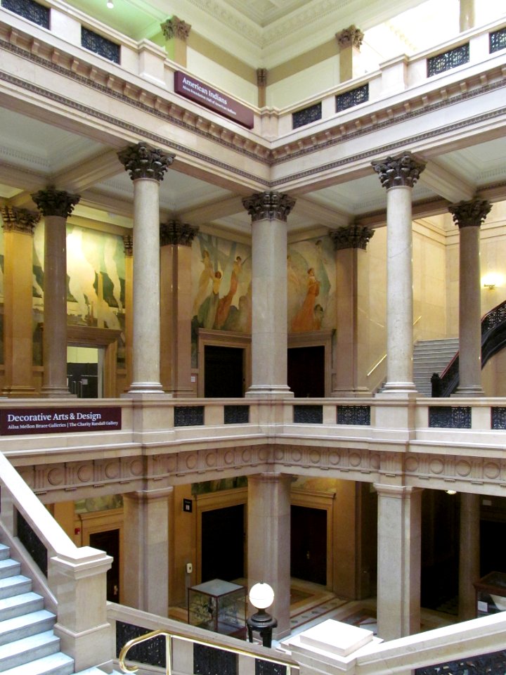 Grand Staircase, Carnegie Museum, 2021-05-10, 01