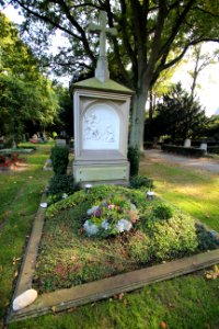 Grabmal Stauder in Bremen, Riensberger Friedhof