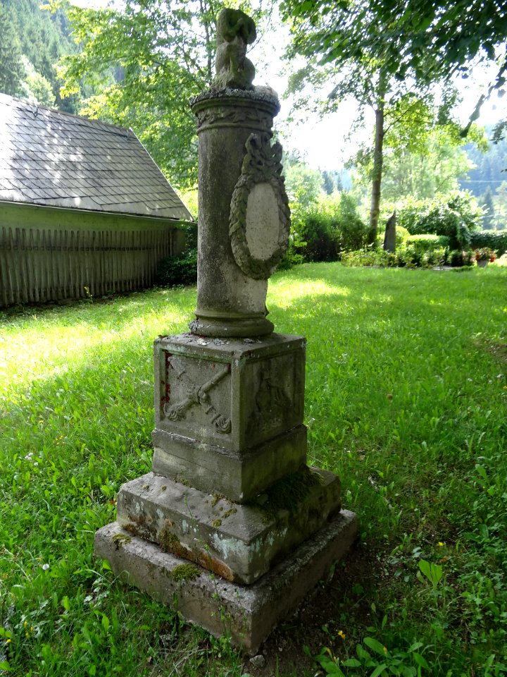 Grabmal Marktgölitz 3