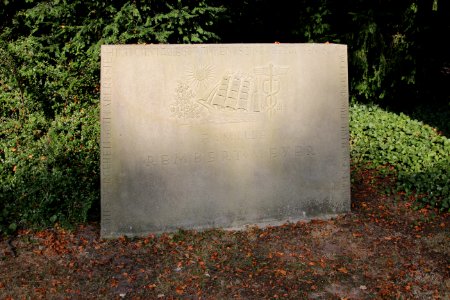 Grabmal Rembert-Meyer in Bremen, Riensberger Friedhof