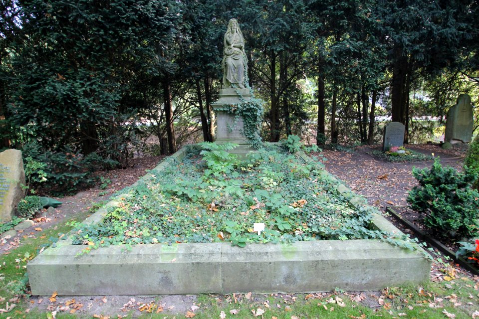 Grabmal Harjes in Bremen, Riensberger Friedhof
