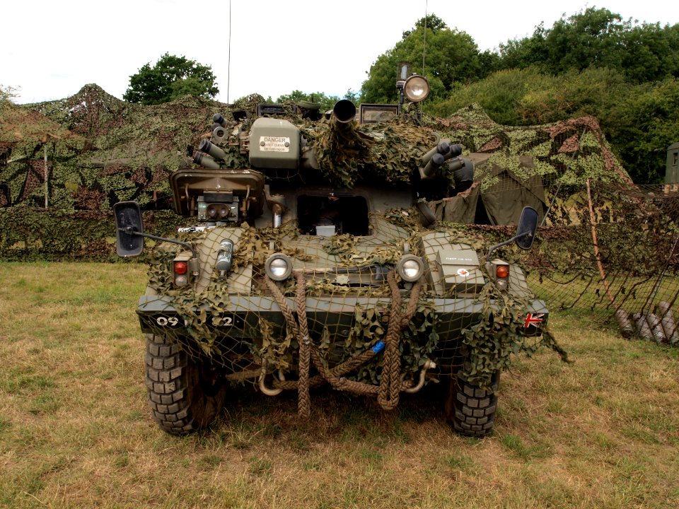 FV721 Fox Combat Vehicle Reconnaissance (Wheeled) pic3