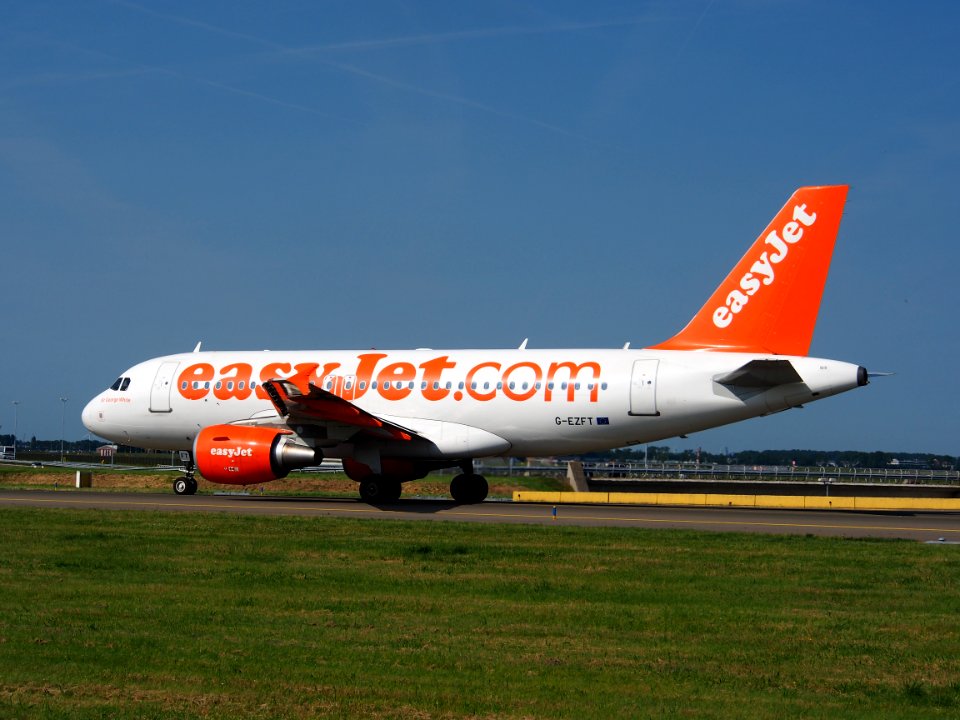 G-EZFT easyJet Airbus A319-111 - cn 4132 pic4
