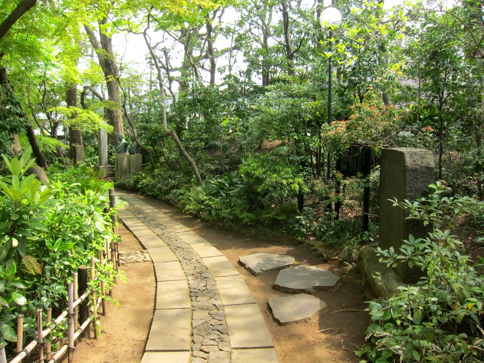 Garden - Hatakeyama Memorial Museum of Fine Art - Tokyo, Japan - IMG 7346
