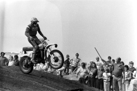 Gerrit Wolsink in actie, Bestanddeelnr 928-1295