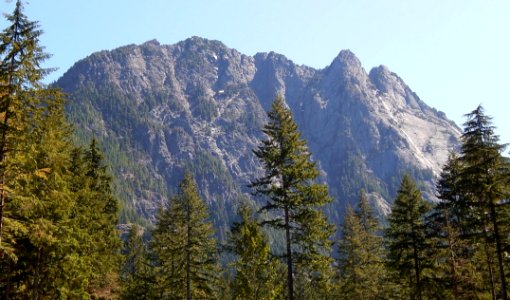 Garfield Mountain seen from trailhead parking lot photo