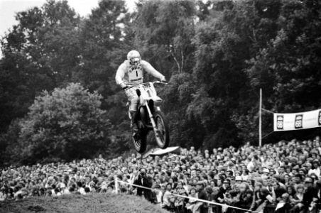 Gerrit Wolsink (Nederland) in aktie, Bestanddeelnr 930-3776