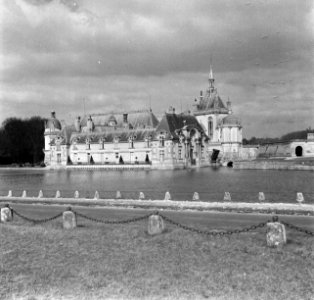 Gezicht op het kasteel, Bestanddeelnr 254-2076