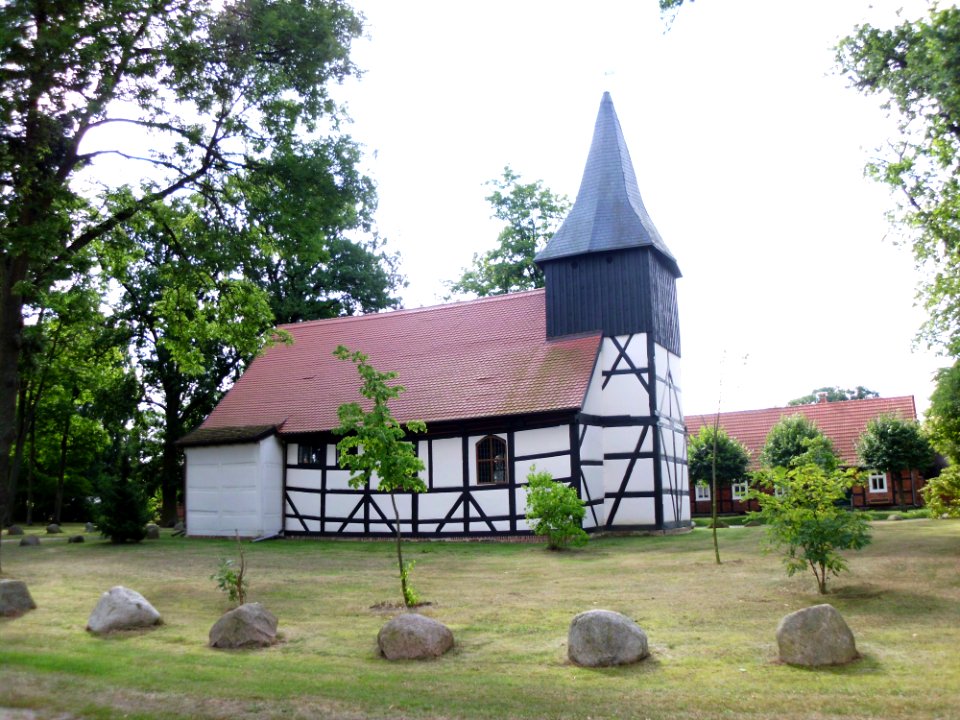 Grube Dorfkirche 1