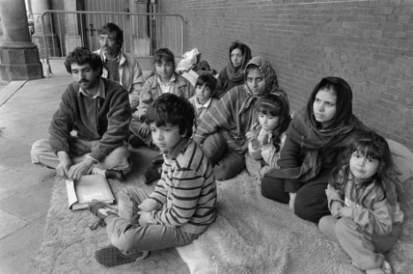 Hongerstaking, Afghaanse familie op het Binnenhof, Bestanddeelnr 934-2325