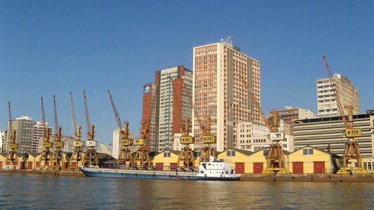 Porto alegre porto the banks of the river