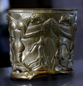Gobelet Monstres Electrum Marlik Louvre AO 20281 14012018 2