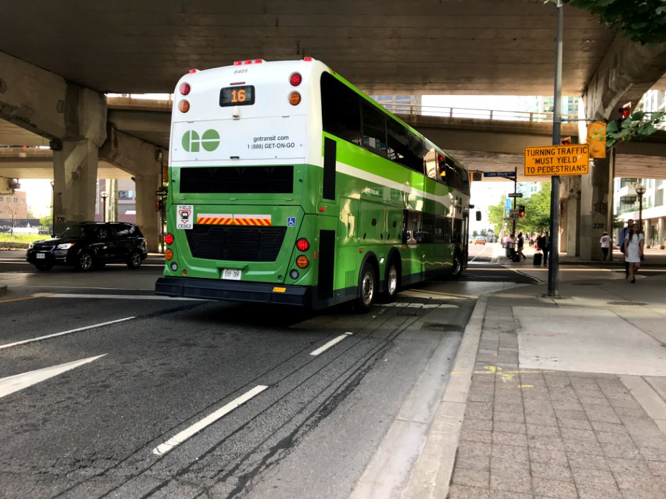 GO Transit Bus July 2019 Toronto 02